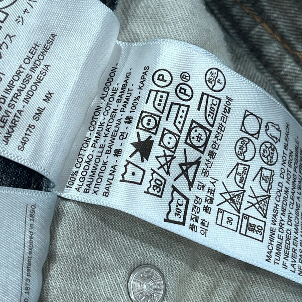 Levi’s Blue Denim Jeans - Picture 11 of 13